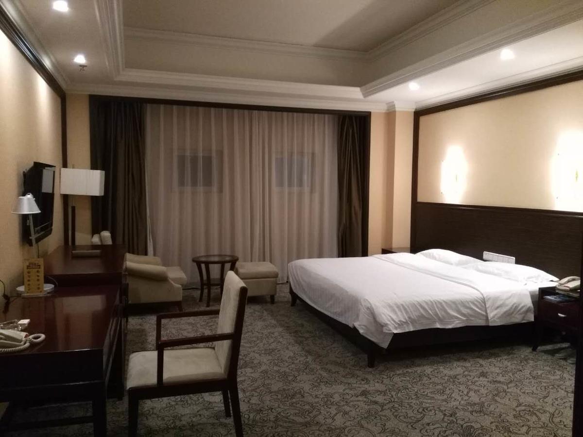 Qingdao Kuaitong International Hotel Esterno foto